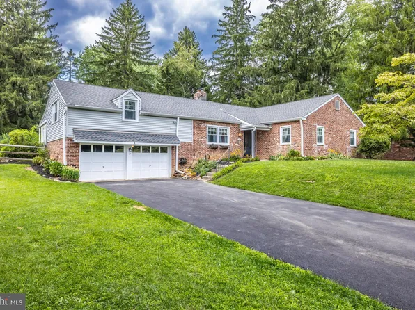 715 Monument Rd, Malvern, PA 19355