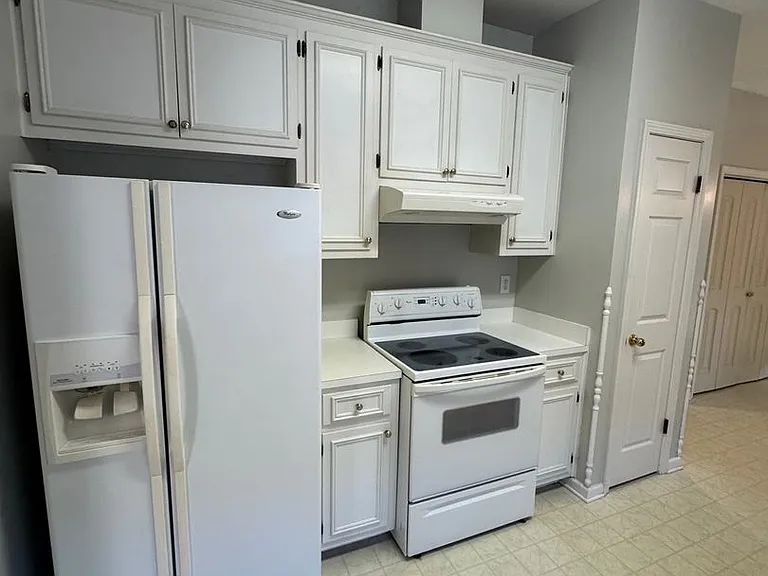 1450 Crenshaw Pl S — Photo 11