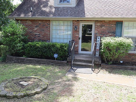 2nd image of 236 Santa Rosa Ct