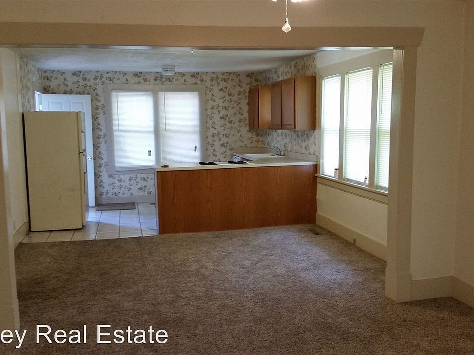 2nd image of 1340 N Prospect Ave