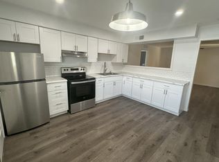 1329 N 48th St APT 4, Phoenix, AZ 85008