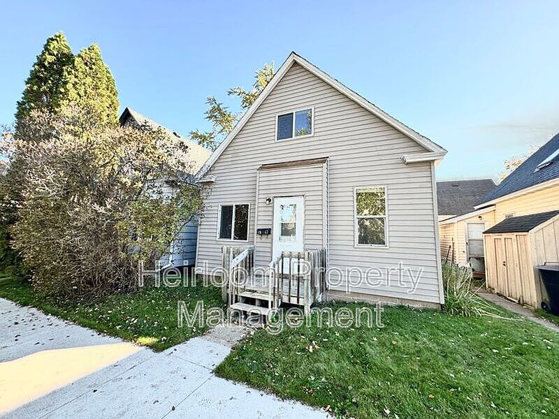 1st image of 1718 Cumming Ave