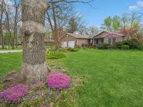 4805 Friar Tuck Cir, Rensselaer, IN 47978