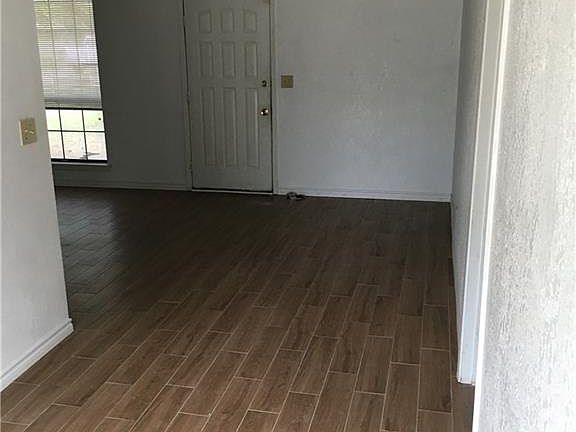 5th image of 1811 Dundee Dr