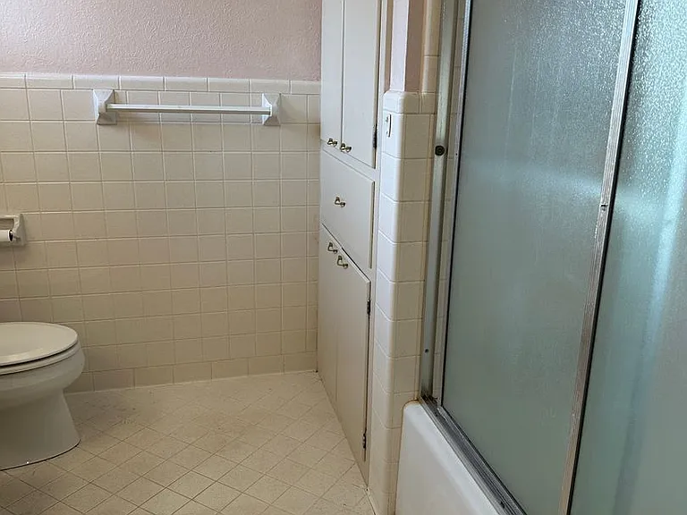 944 Princewood Ct — Photo 4