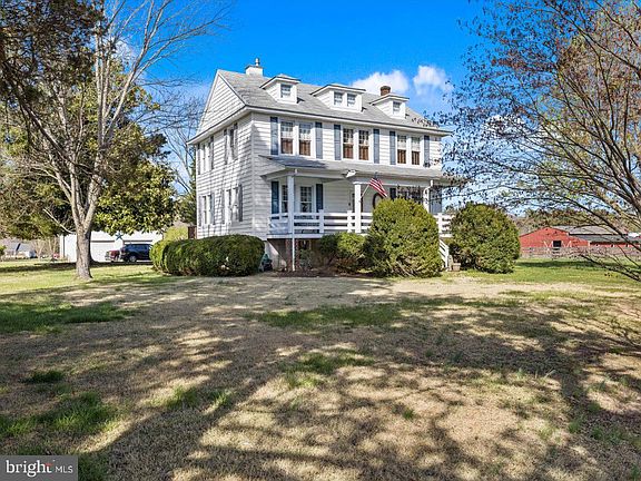 2nd image of 17094 Whitehouse Farm Dr