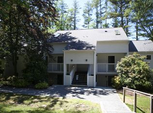 601 Waterview Ln, Greentown, PA 18426