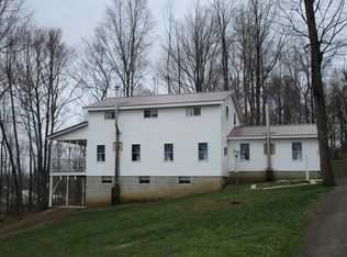 121 Wooded Ln, Smicksburg, PA 16256