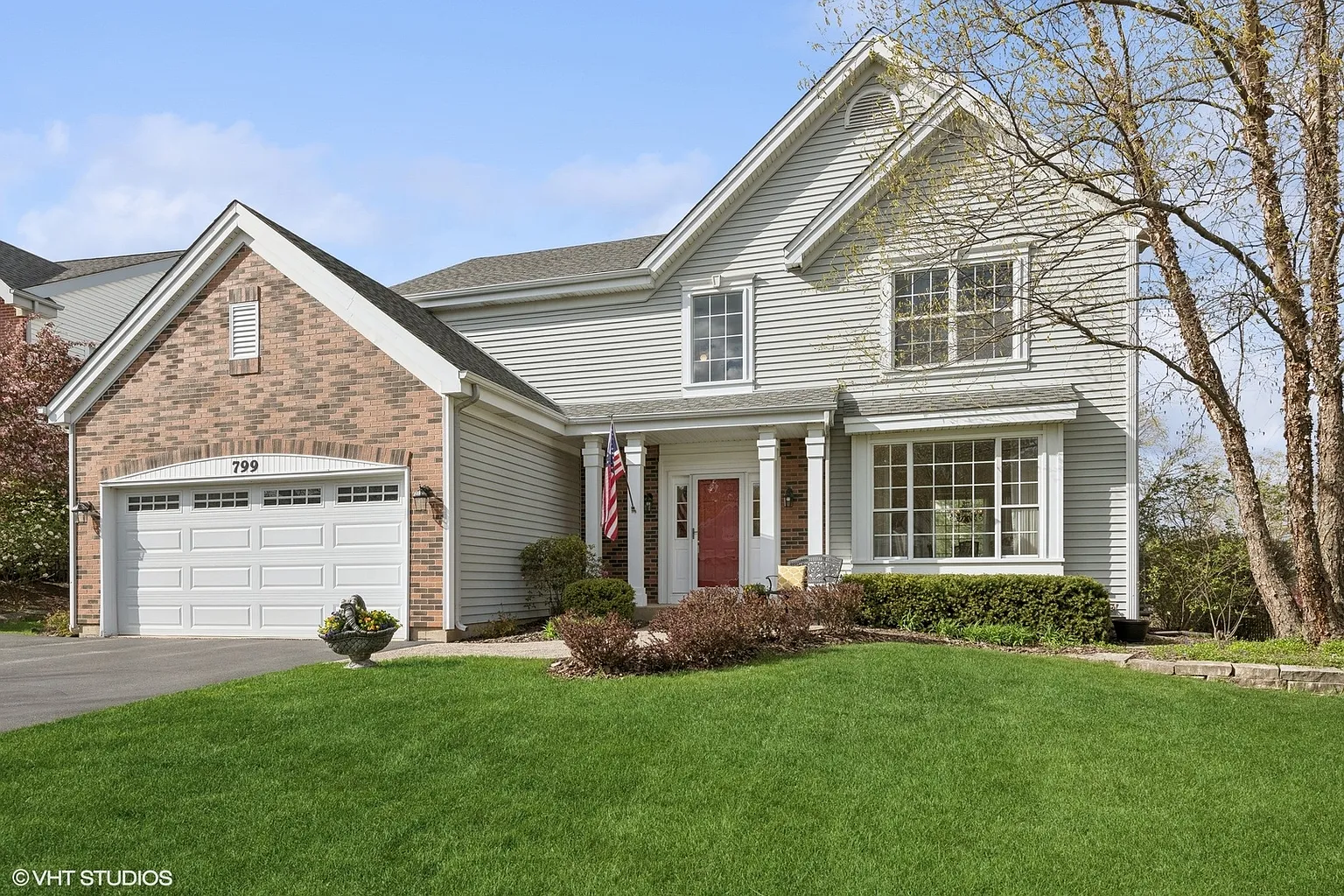 799 Foxmoor Ln photo 1