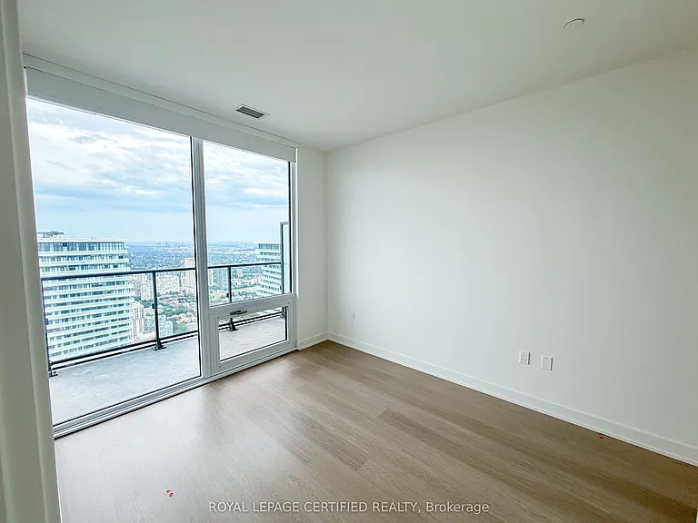 448 Burnhamthorpe Rd W #6407 — Photo 16