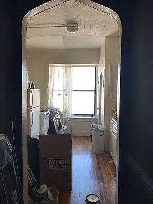 Rented by Metro Prop NY Corp | media 5