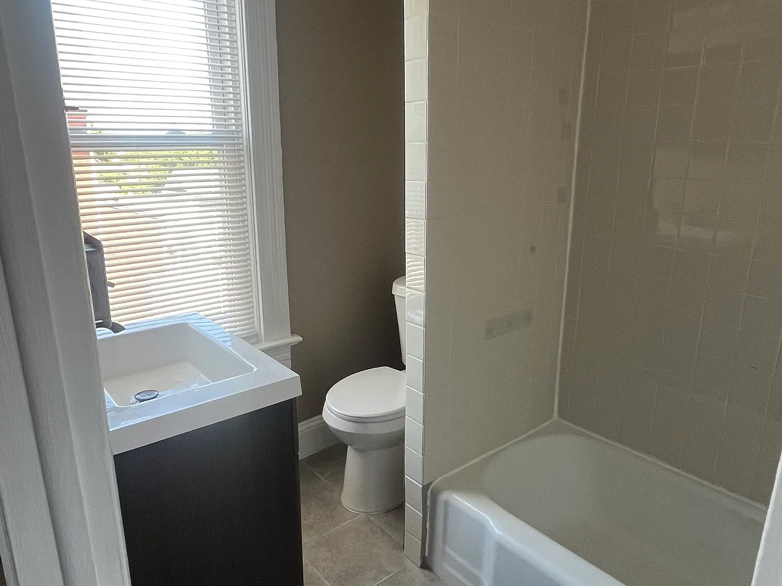 1 bed, $1,600 — Photo 3