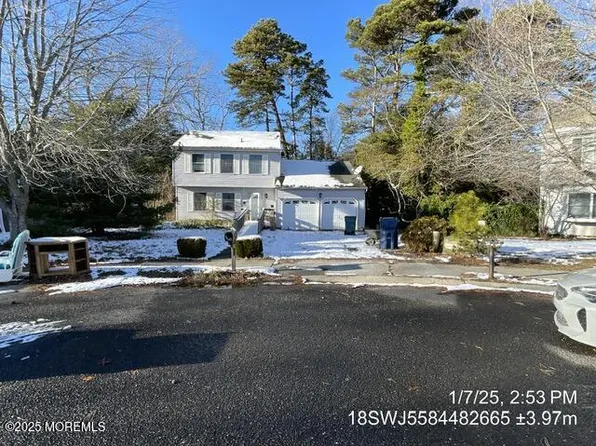 132 HOLLY COURT, TUCKERTON, NJ 08087