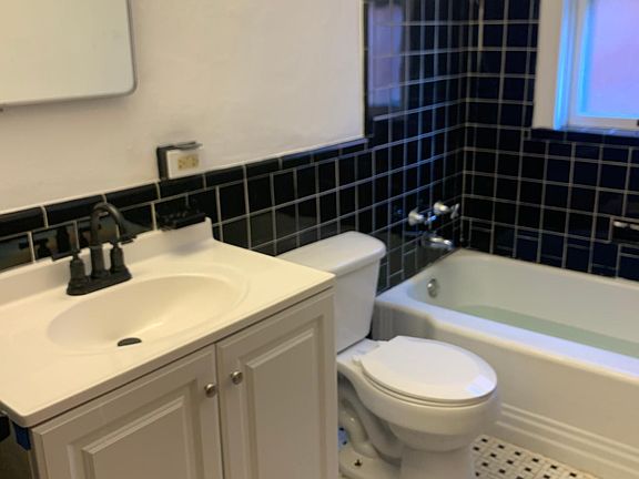 4th image of 4117 Michigan Ave #1
