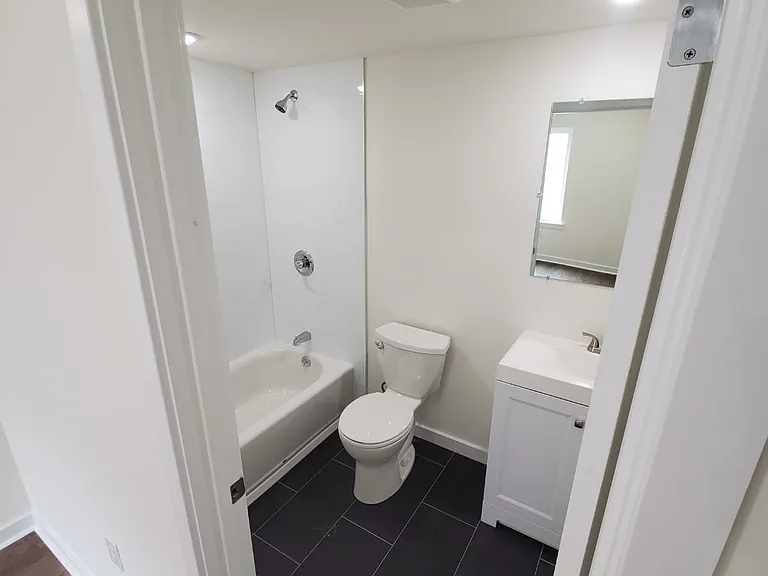 1520 N Sydenham St #2 — Photo 11