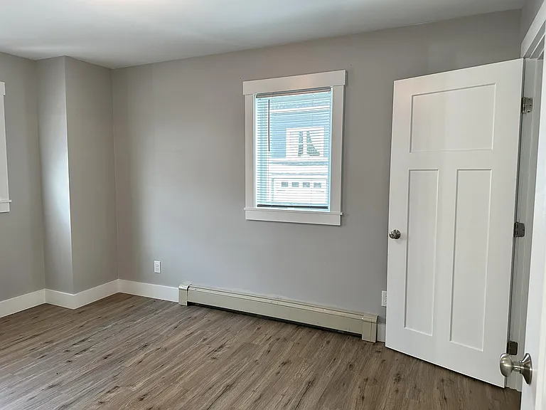 34 Windsor St #1 — Photo 13
