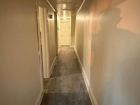 3rd image of 915 N Delaware St #917