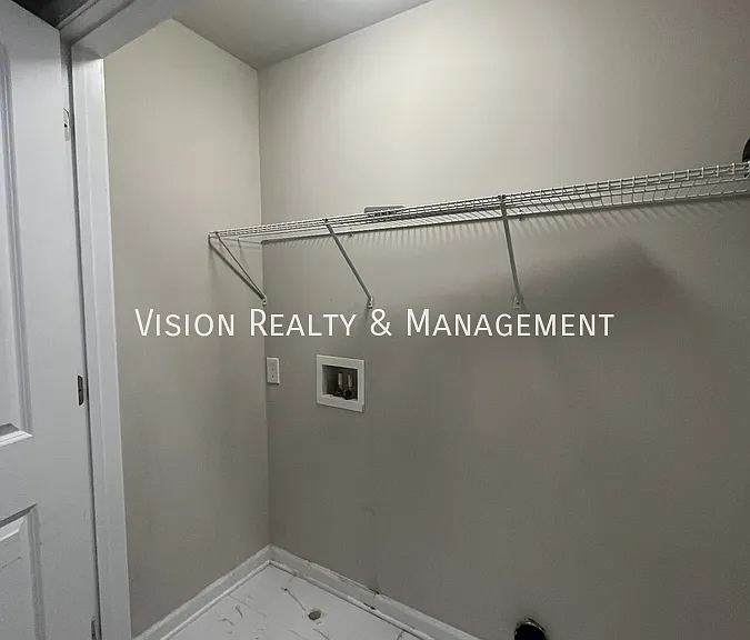 8324 Triple Crown Dr — Photo 26