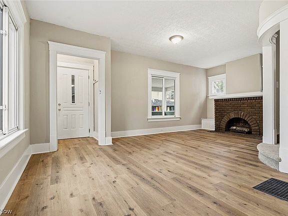 4th image of 50 Belvidere Way