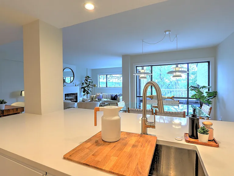 70 Paddleboat Ln #404C — Photo 11