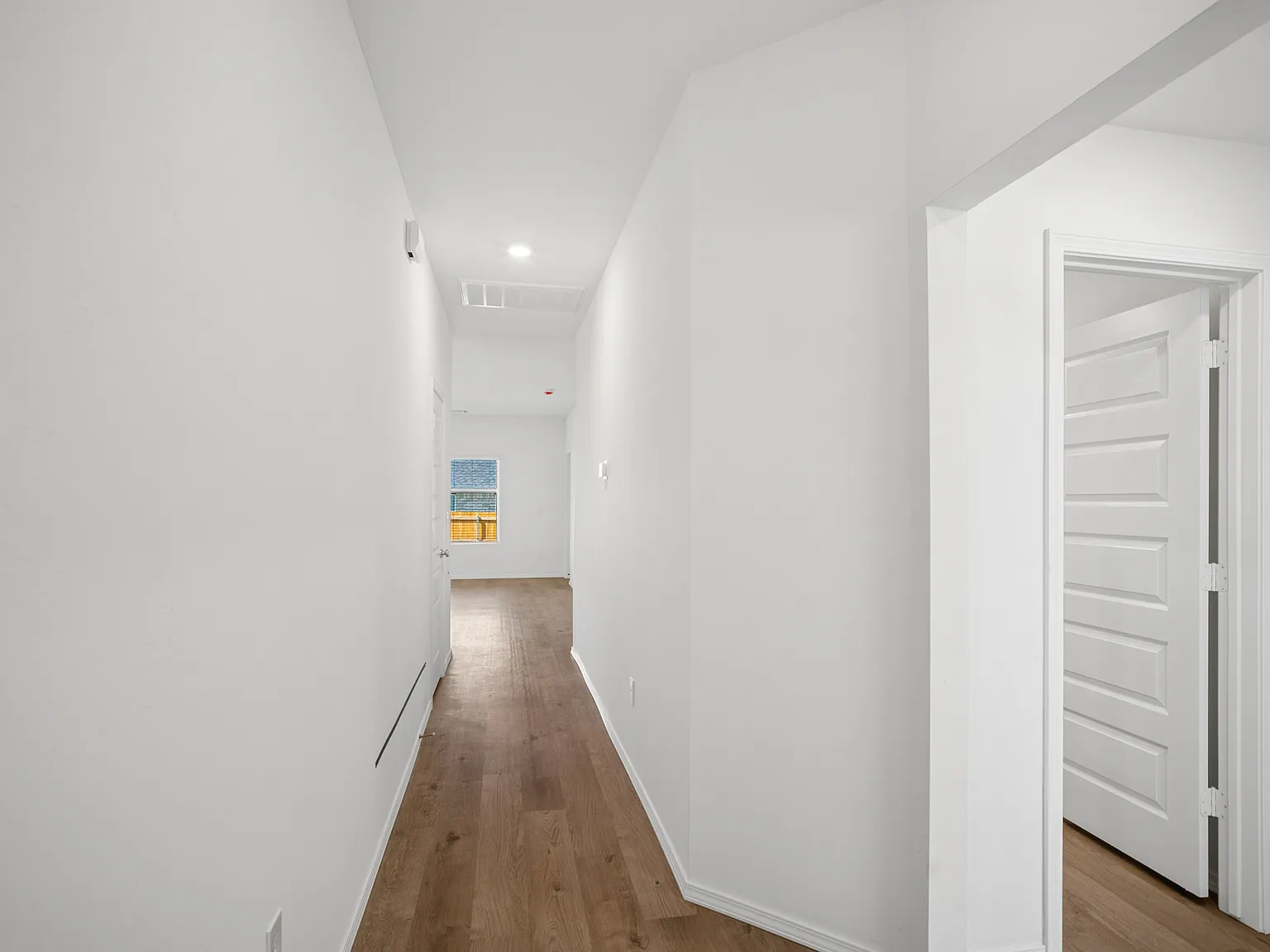 2123 W 30th Pl — Photo 3