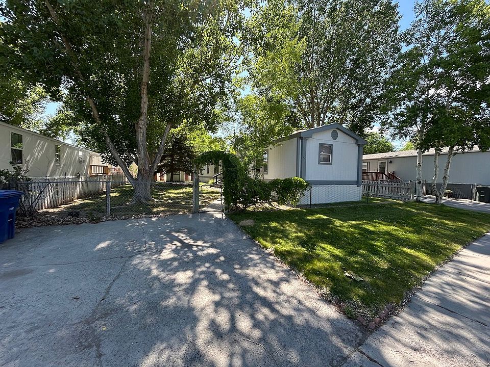 1st image of 124 Opal Dr