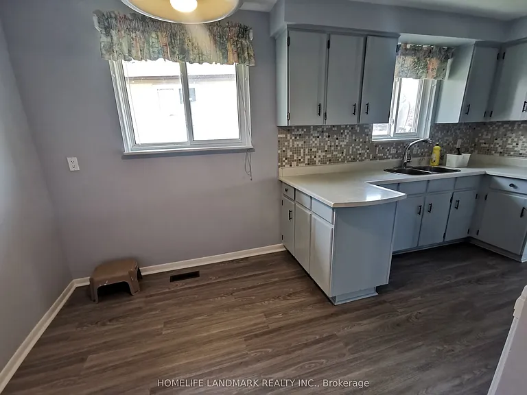 16 Nortonville Dr #UPPER — Photo 3