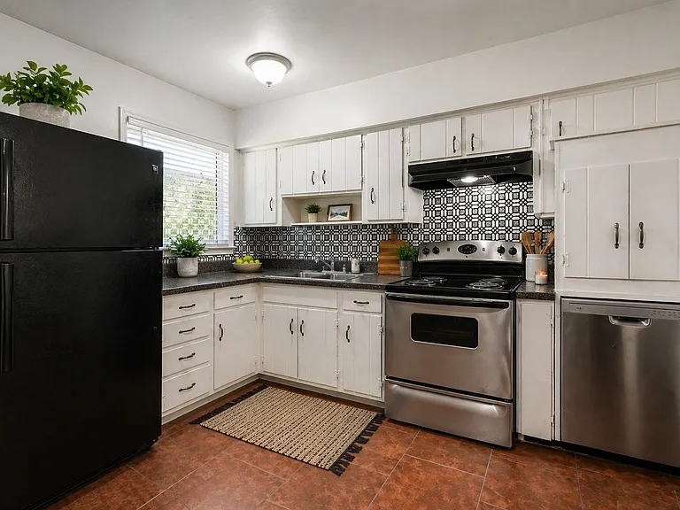 1905 S Cooper St — Photo 8