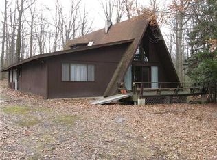 61 Spruce Peak Rd, Acme, PA 15610