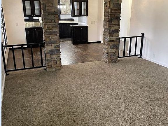 2nd image of 470 Sterrett Ln