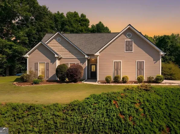 77 Hampton Forest Trl, Dahlonega, GA 30533