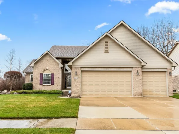 33553 Crooks St, Rockwood, MI 48173