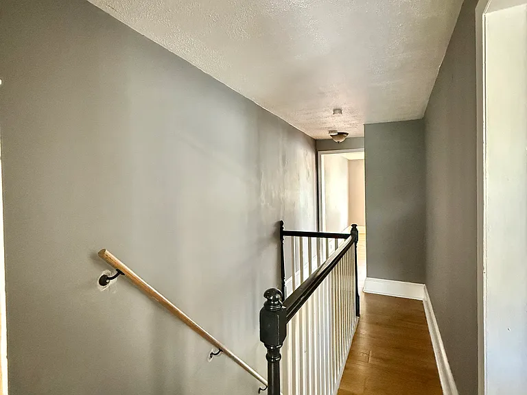 122 2nd St #2 — Photo 13