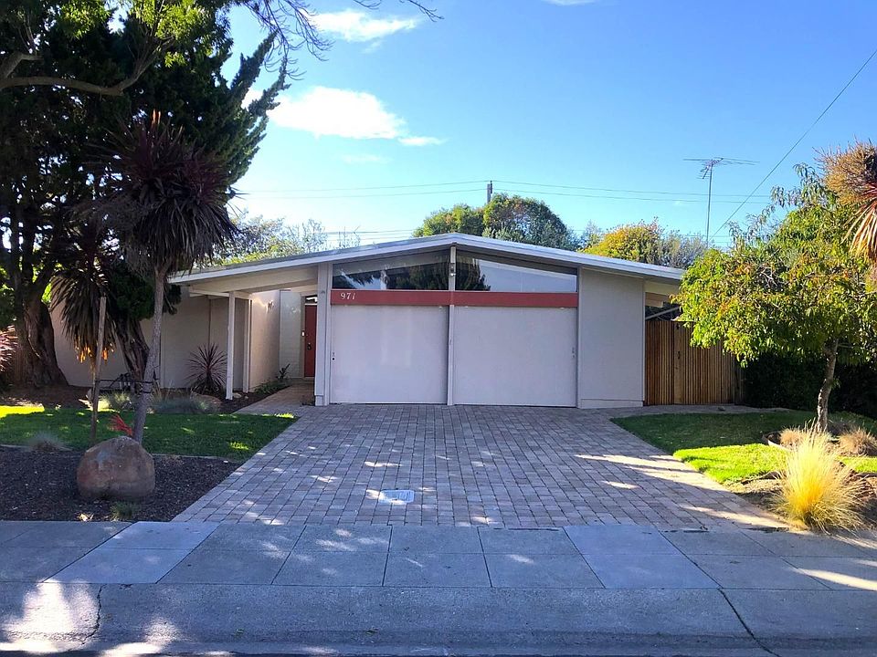 1st image of 971 Amarillo Ave