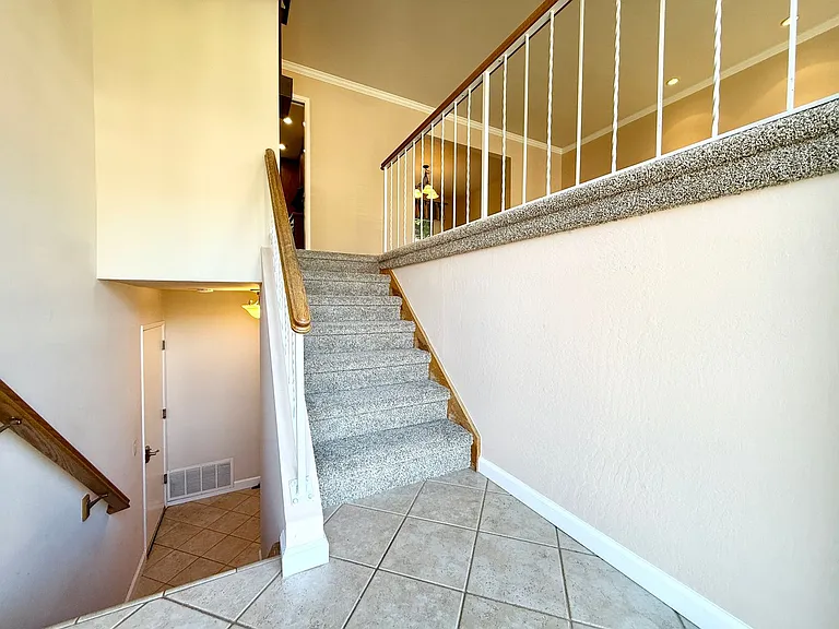 1163 Grand Teton Dr — Photo 2