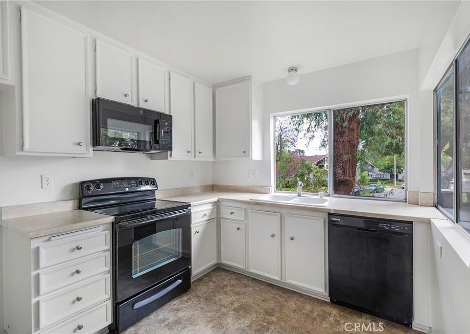 1st image of 5427 E Pine Ridge Way APT B