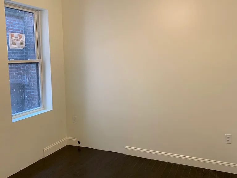 49 Charter St #2 — Photo 3