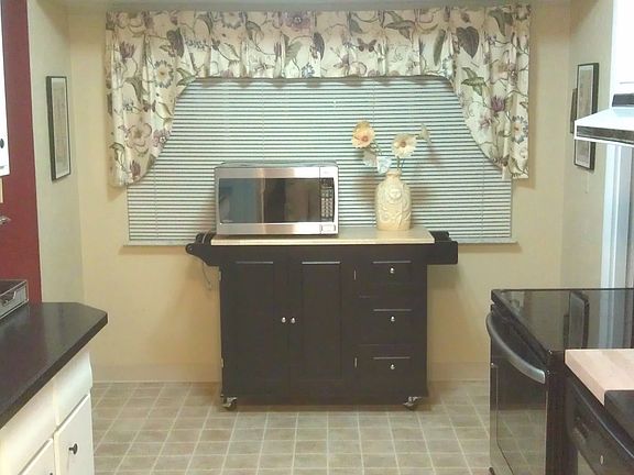 5th image of 10853 Lemarie Dr