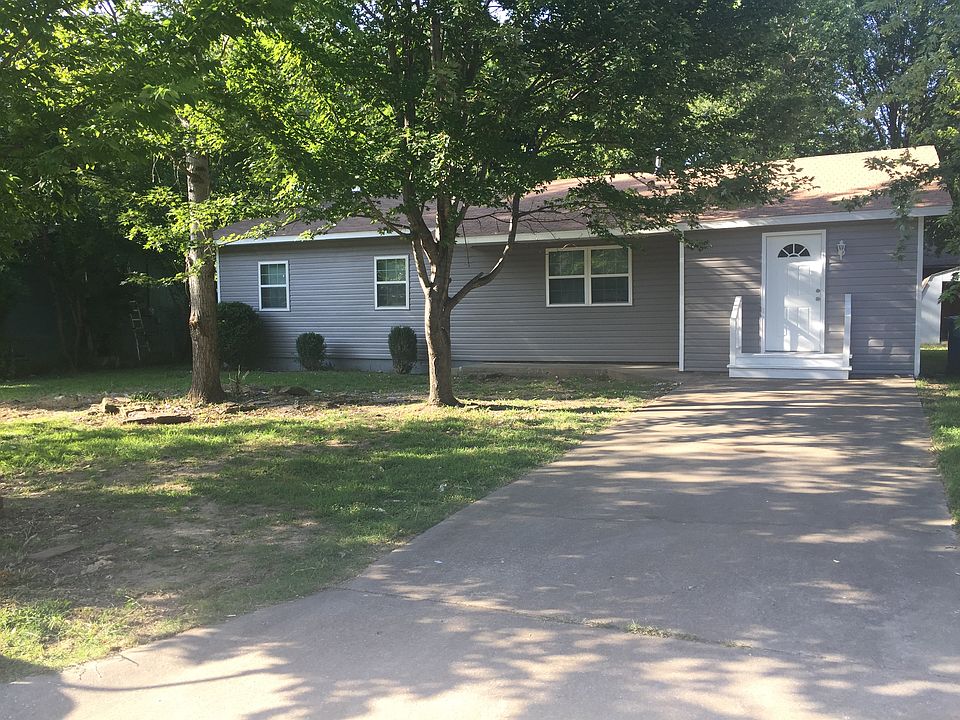1st image of 2303 Beth Ln