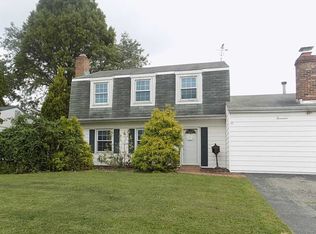 17 Northgate Ln, Willingboro, NJ 08046
