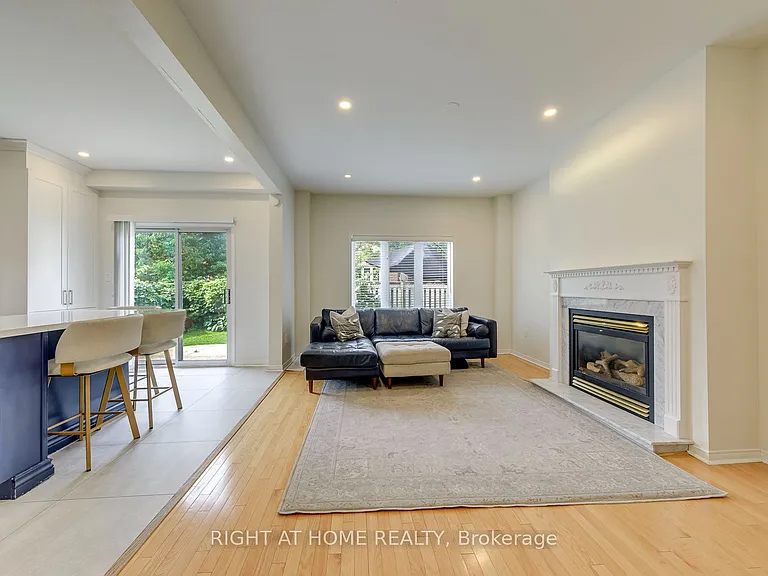 2244 Overfield Rd — Photo 10