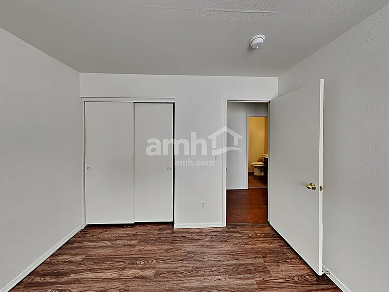 1303 N Balboa Dr — Photo 15