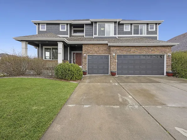 8290 Annapolis Dr, Windsor, CO 80528