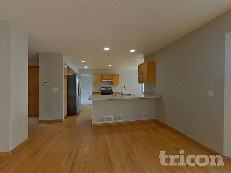 18659 E Hamilton Dr — Photo 3