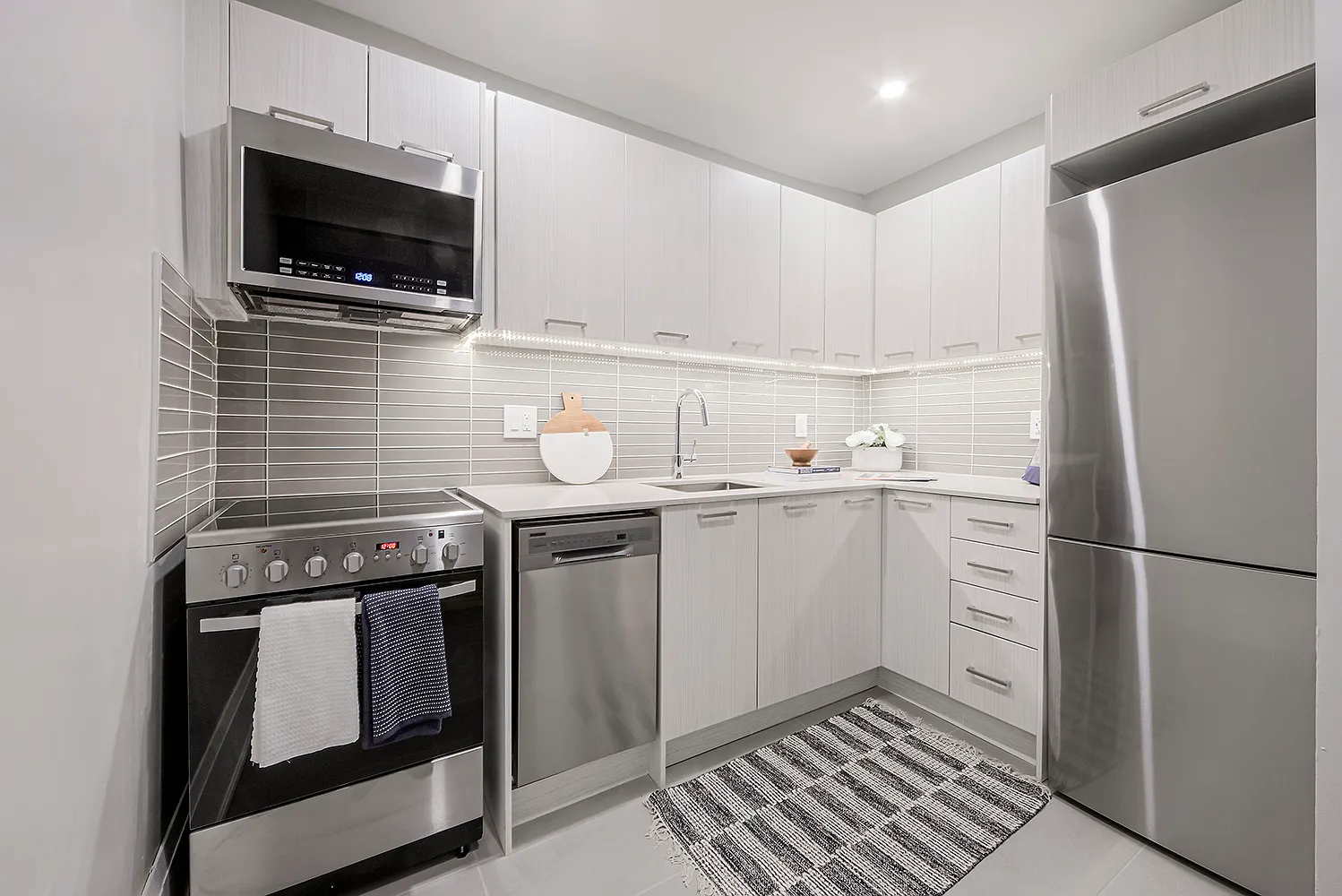 Vaughan Terrace — Photo 1