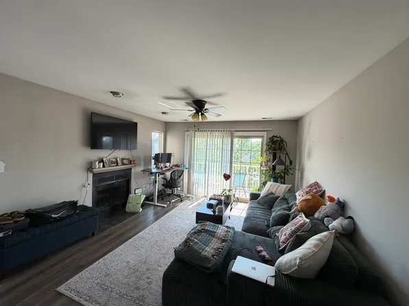65 Lear Ct, East Brunswick, NJ 08816
