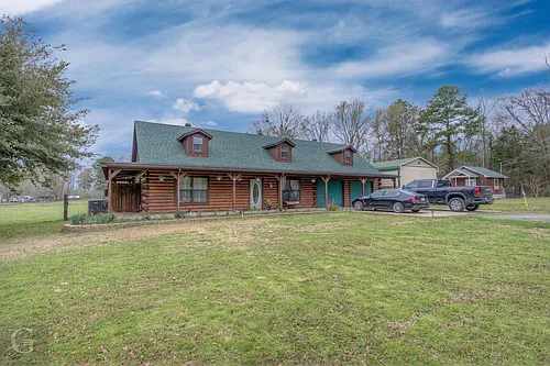 2147 Highway 172 Photo 1