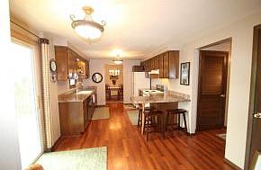 3rd image of 1037 Harwood Ave