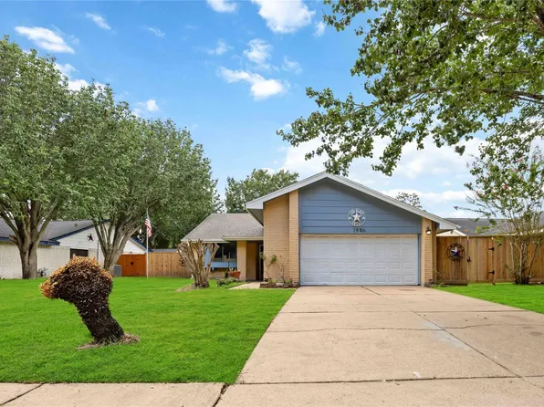 7906 El Capitan Dr, Houston, TX 77083