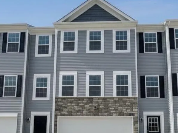 160 Dusky Willow Dr, Etna, OH 43068